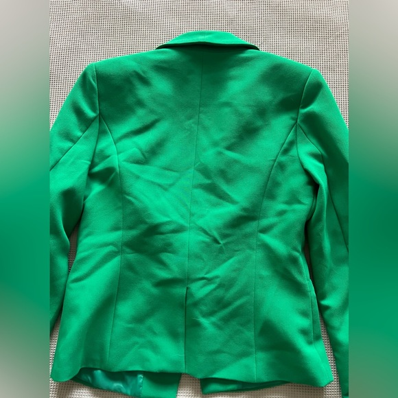 Green Blazer - Picture 4 of 5